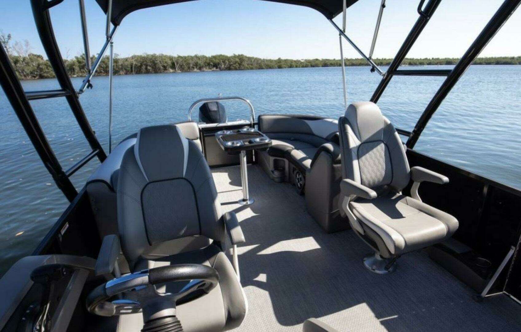 2021 Avalon LSZ Quad Lounger 24 - Image 6