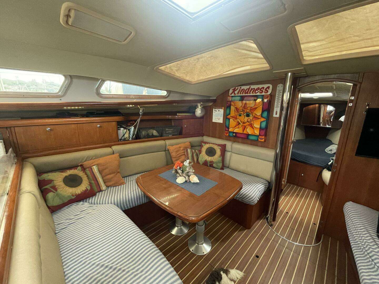 2004 Hunter 44 Aft Cockpit - Image 16