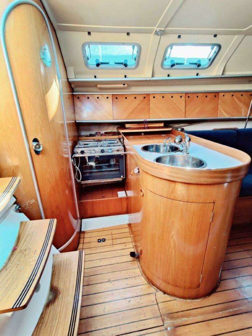1991 Beneteau — - Image 4