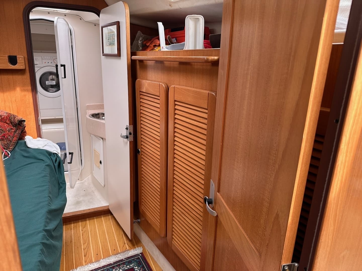 2002 Catalina 470 - Image 29