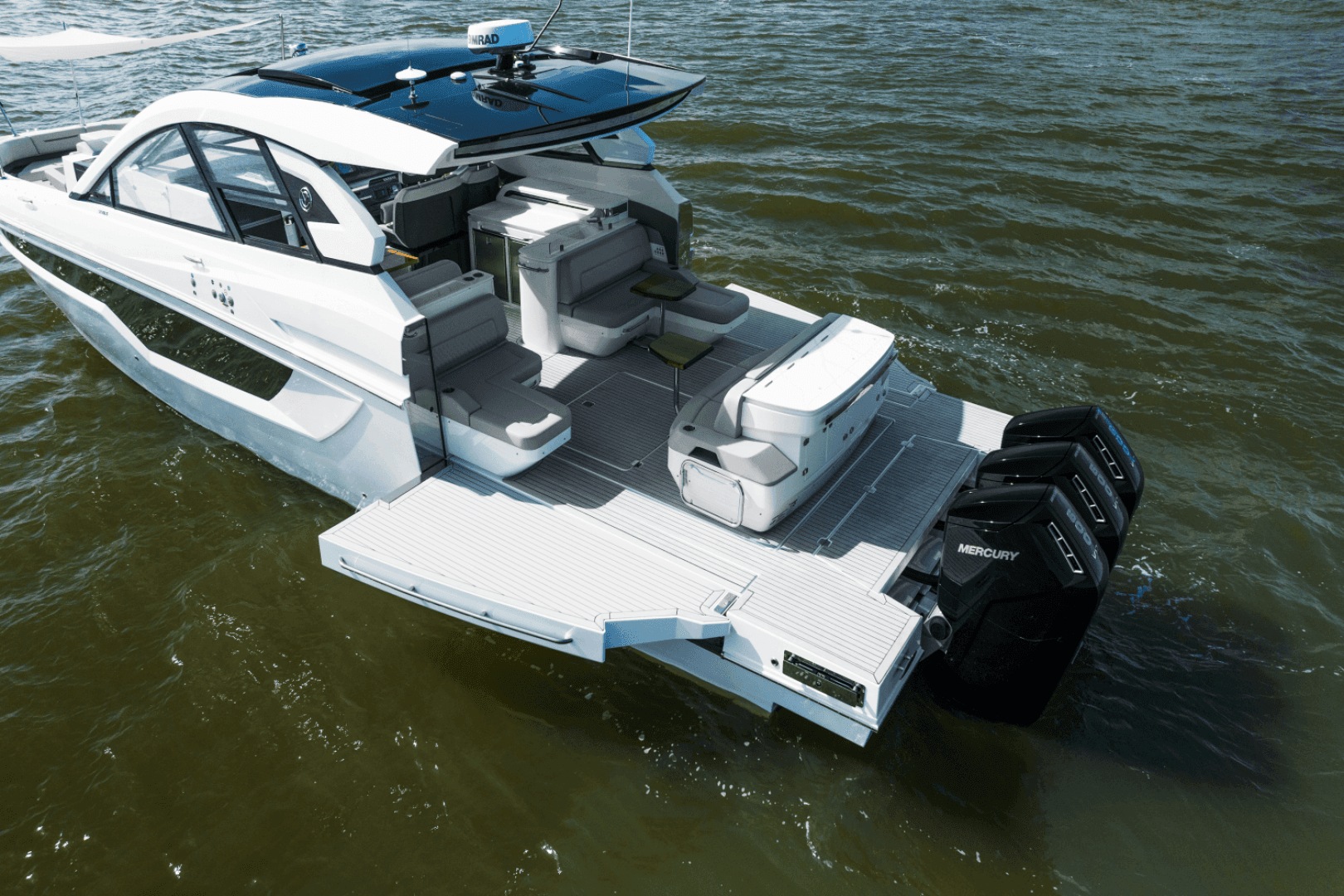 2026 Cruisers Yachts 50GLS OB - Image 20
