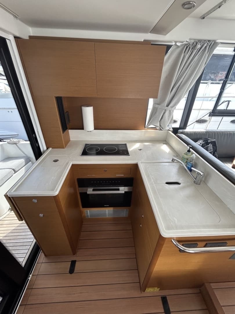2022 Beneteau ST - Image 48