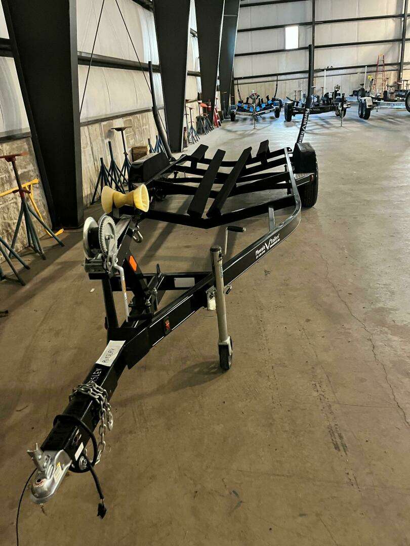 2014 Formula 240 Bow Rider - Image 25