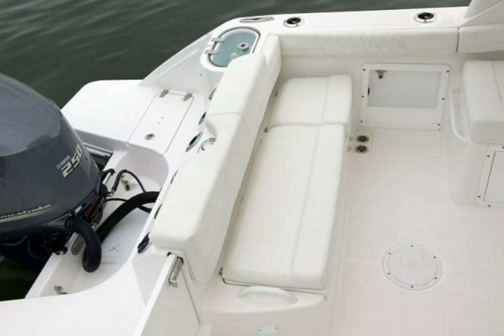 2025 Edgewater 230CX - Image 10