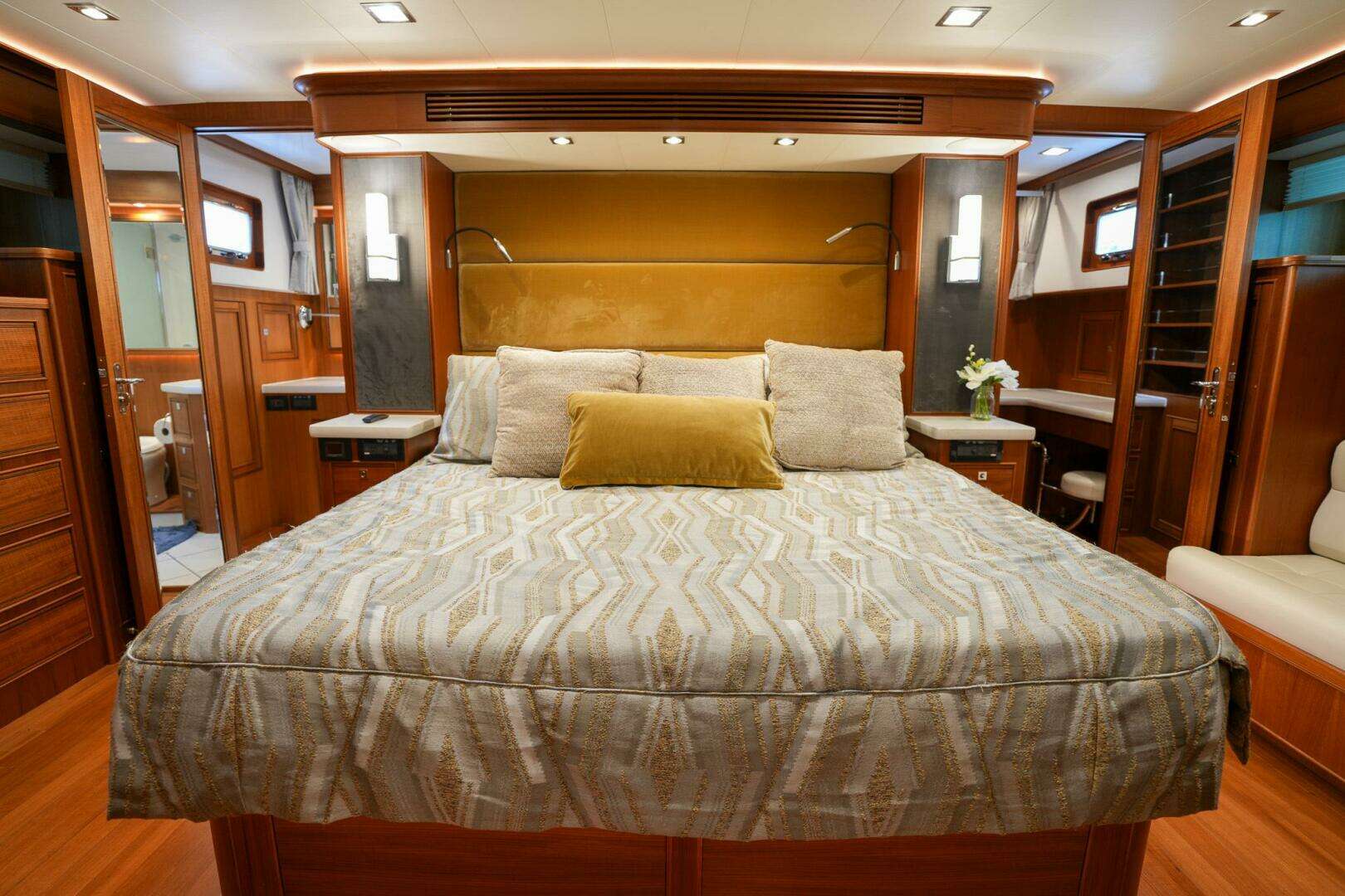 2022 Marlow Explorer 62E-CB - Image 34