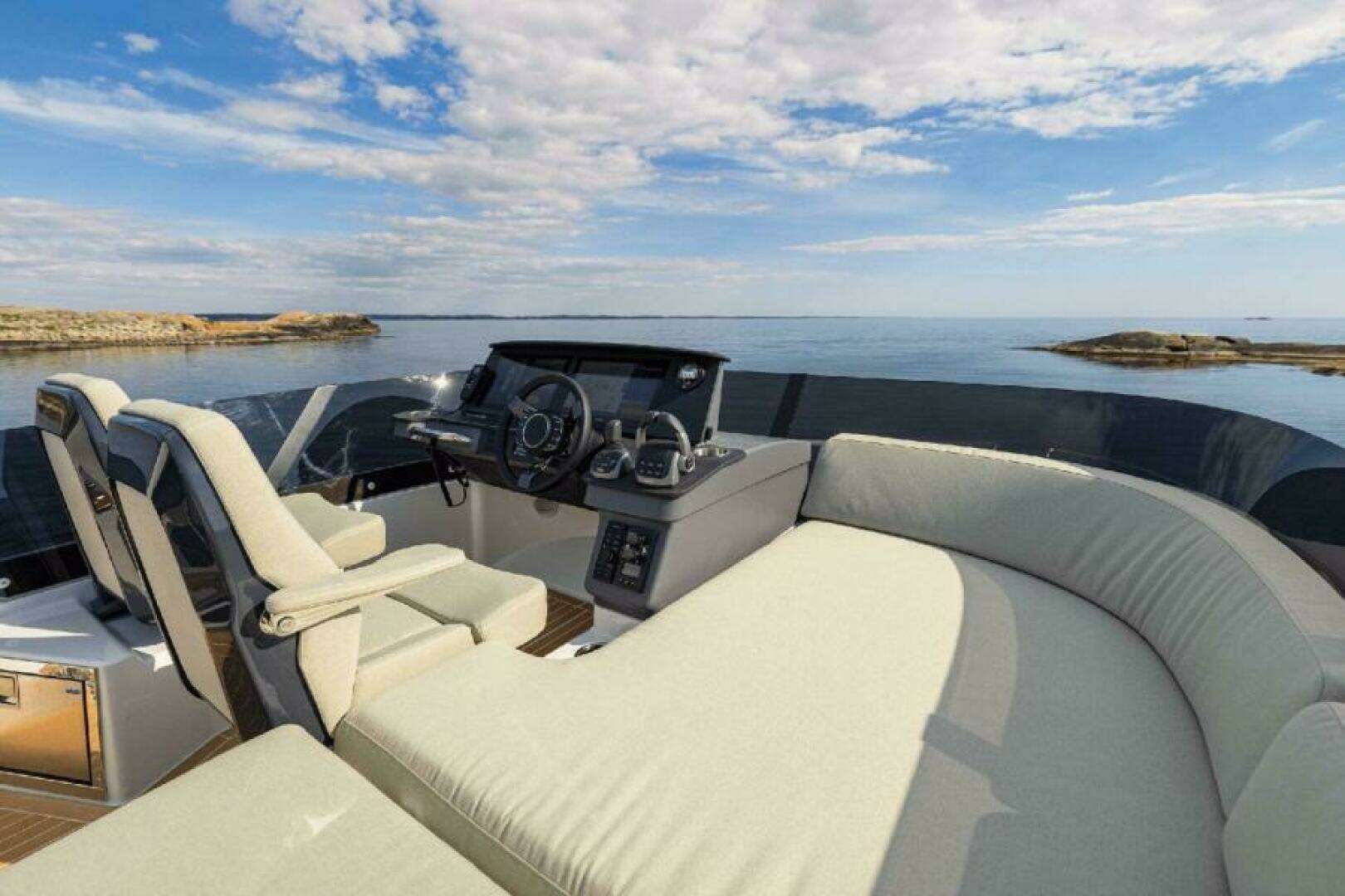 2025 Nimbus 495 Flybridge - Image 8