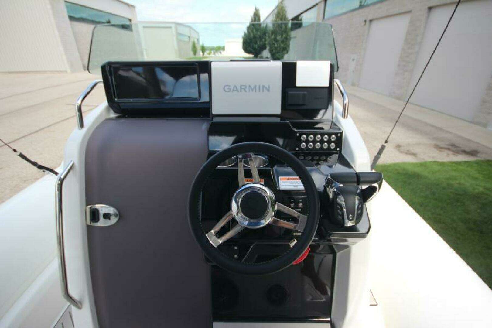 2024 Zodiac Medline 9 NEO - Image 60