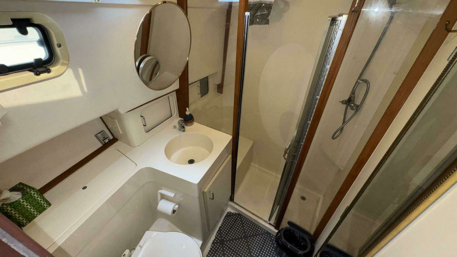 1999 Mainship 350 Trawler - Image 22