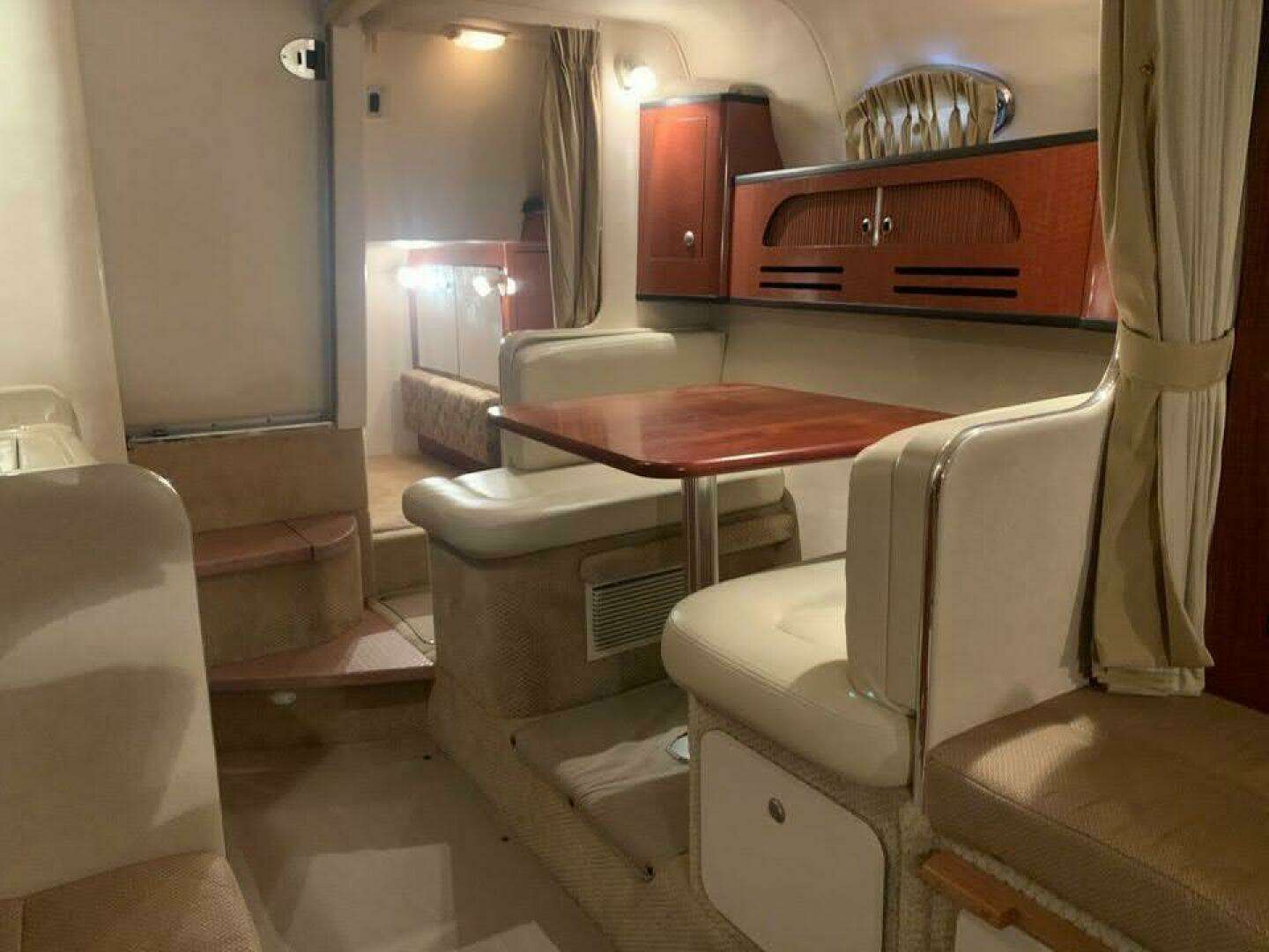 2005 Sea Ray 280 Sundancer - Image 11