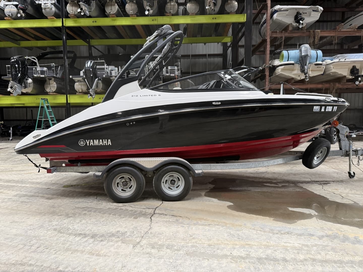 2018 Yamaha Boats 212 Limited S - Image 13