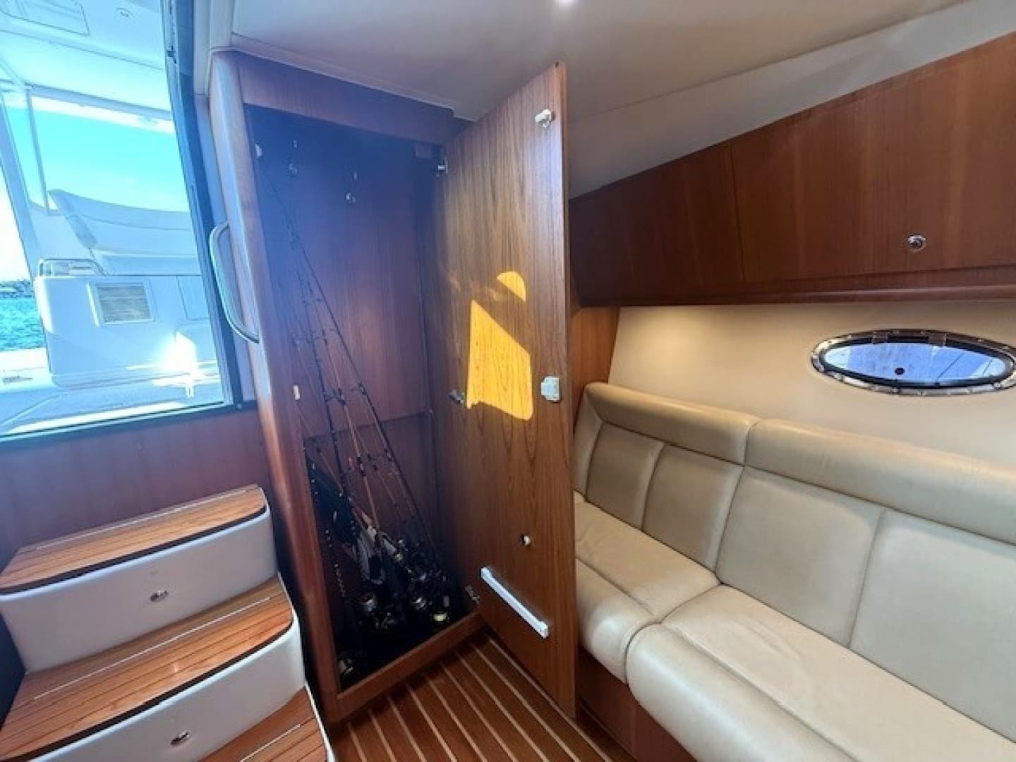 2007 Tiara Yachts 4200 Open - Image 22