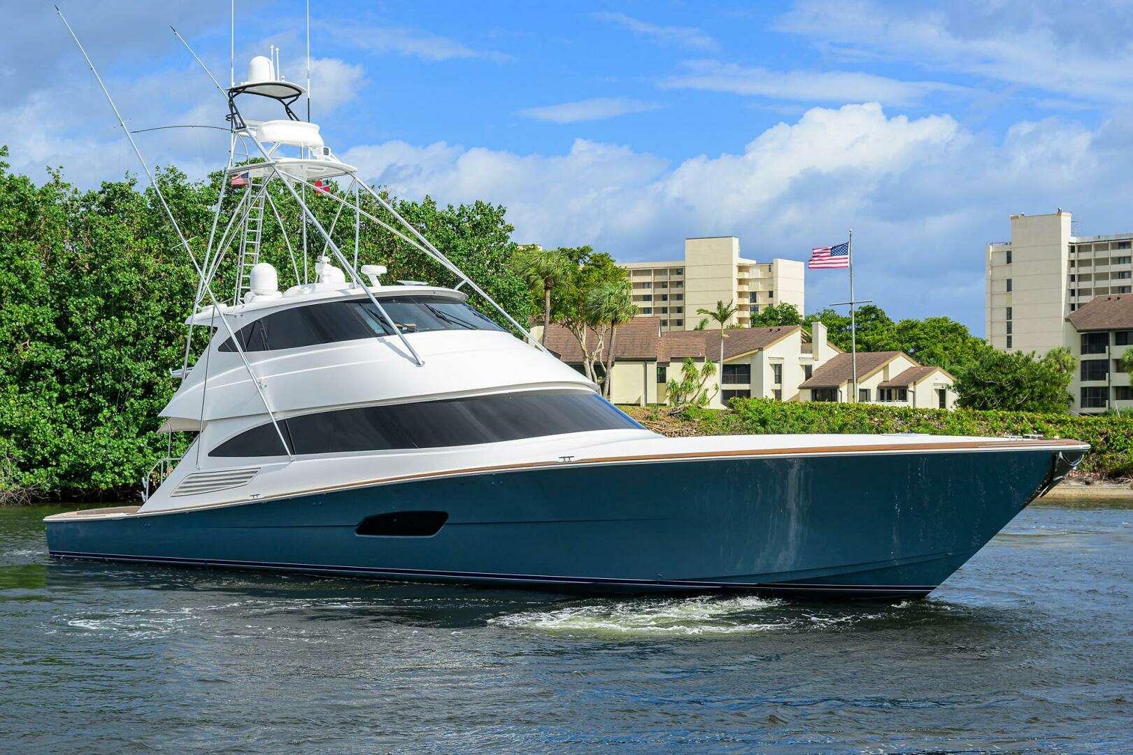 2020 Viking 92 Enclosed Bridge - Image 46