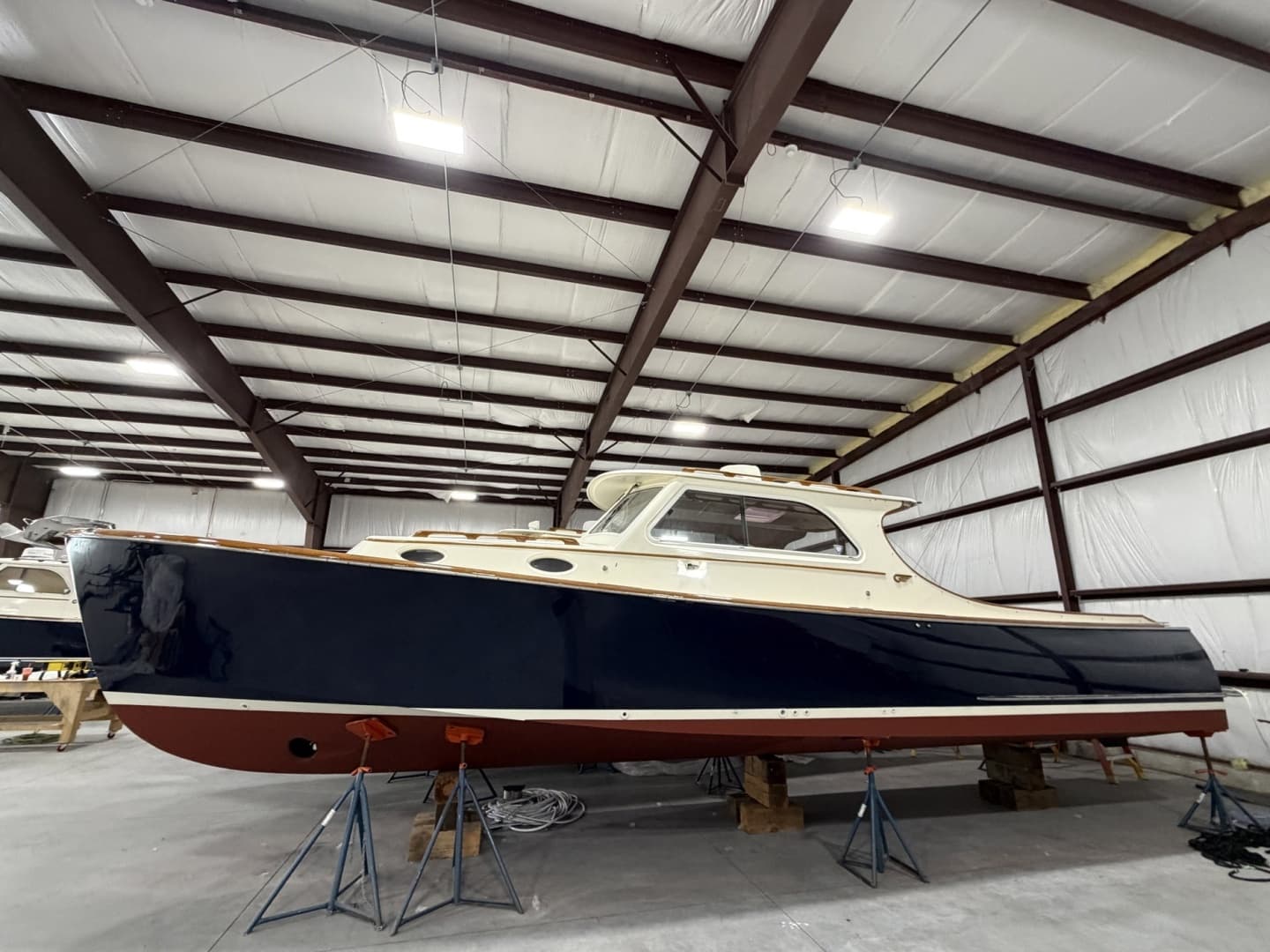2003 Hinckley 36 EP - Image 10