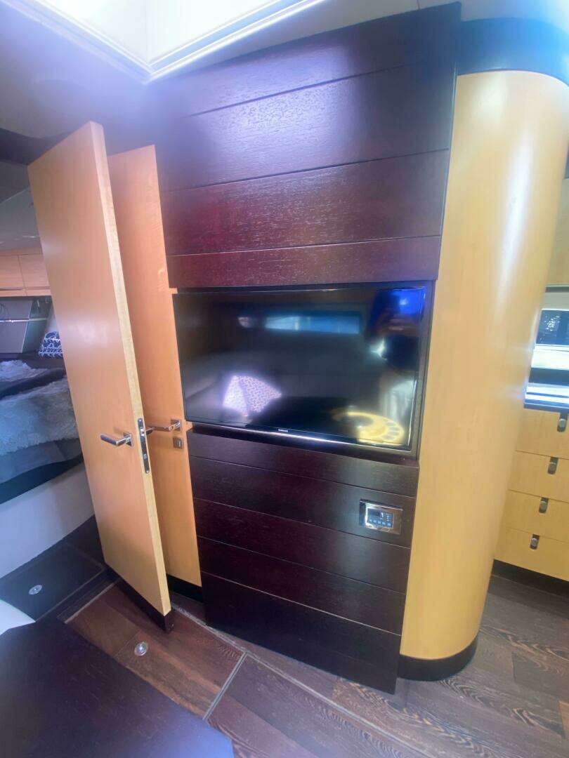 2013 Sunseeker 40 Portofino - Image 26