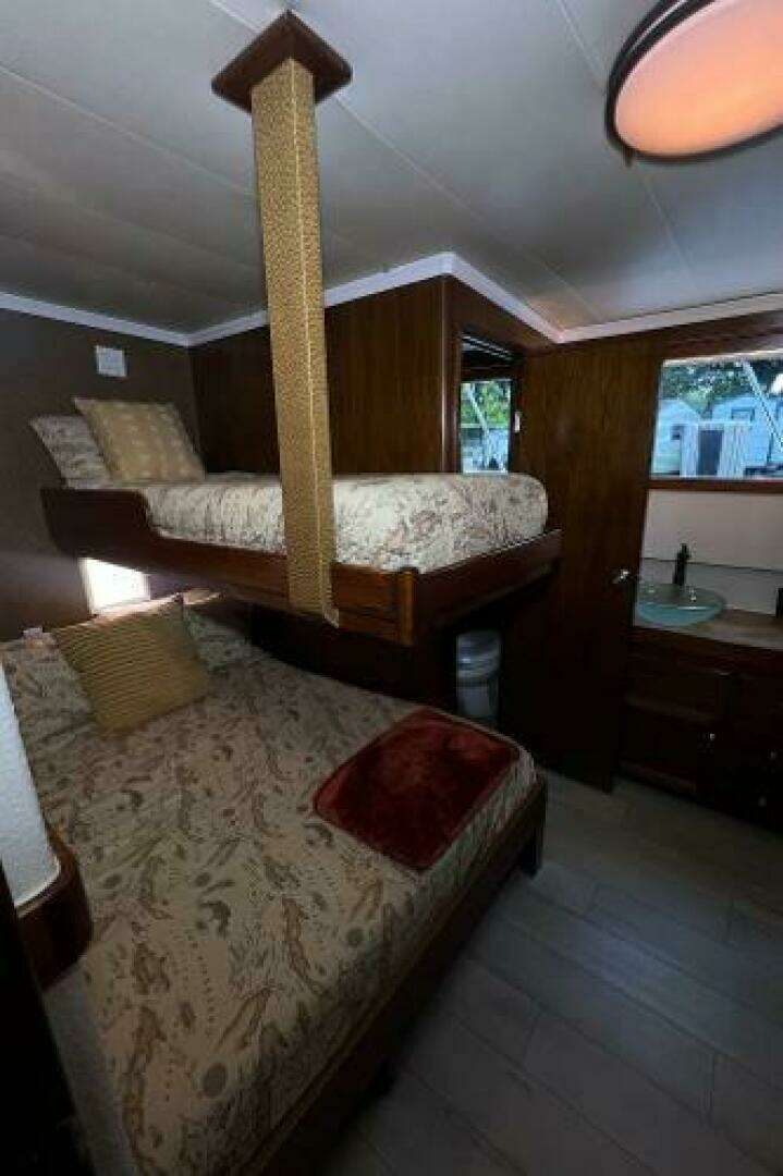 1983 Knight & Carver Custom Trideck - Image 59