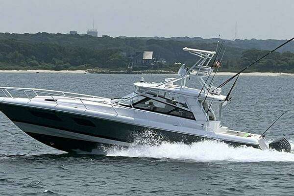 2023 Intrepid 477 Evolution - Image 1