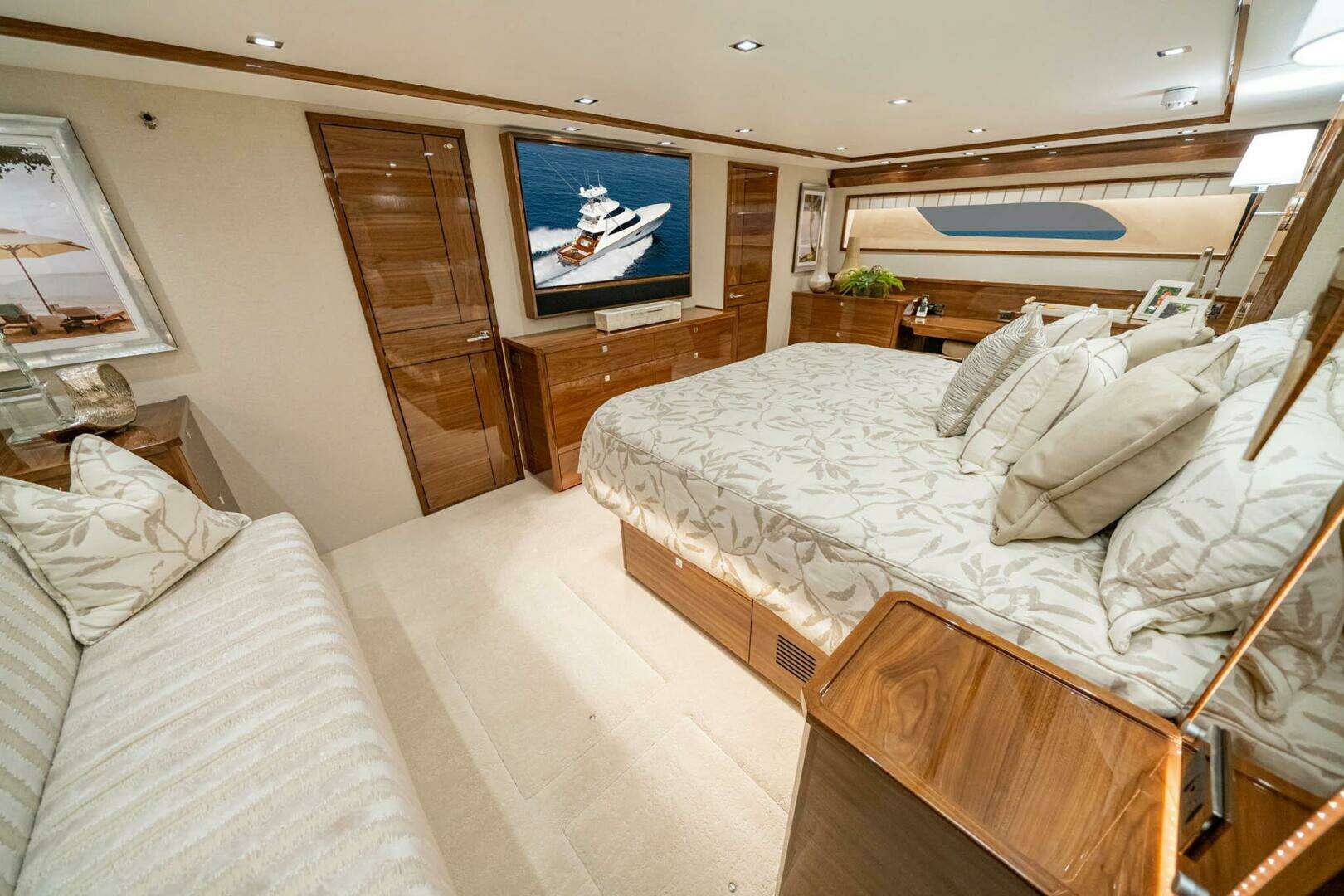 2027 Viking 90C - Image 19