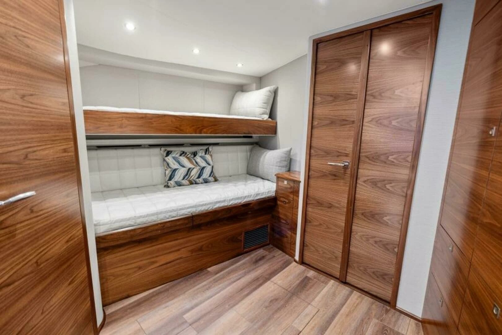 2027 Viking 46 Billfish - Image 13