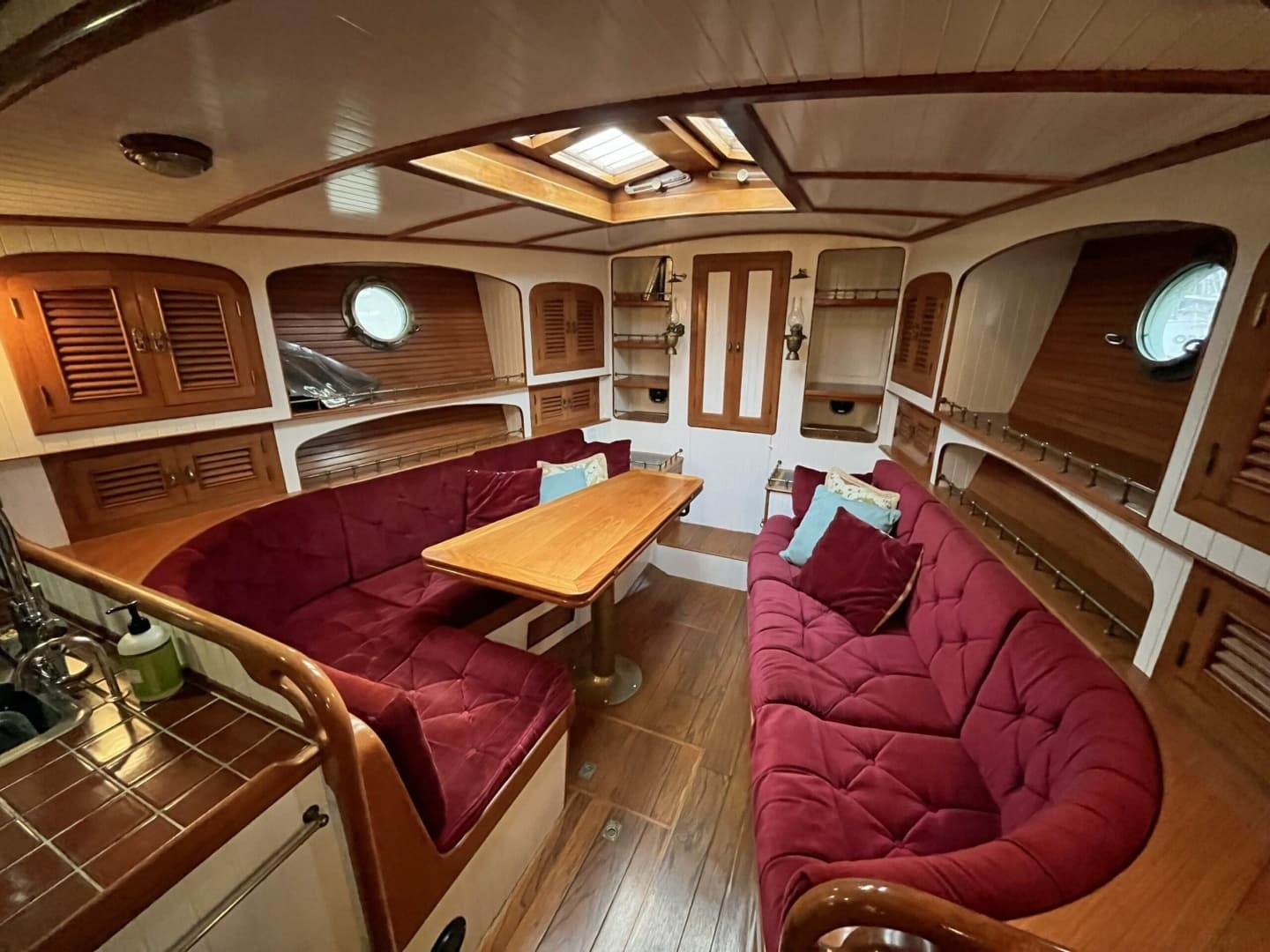 1987 Liberty 39 - Image 3