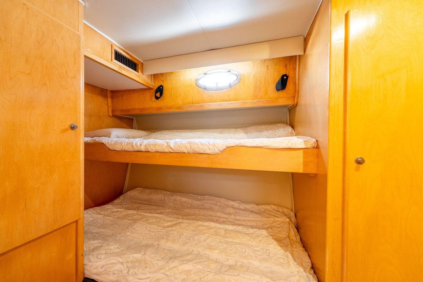 1997 Navigator Sundance 5600 - 63