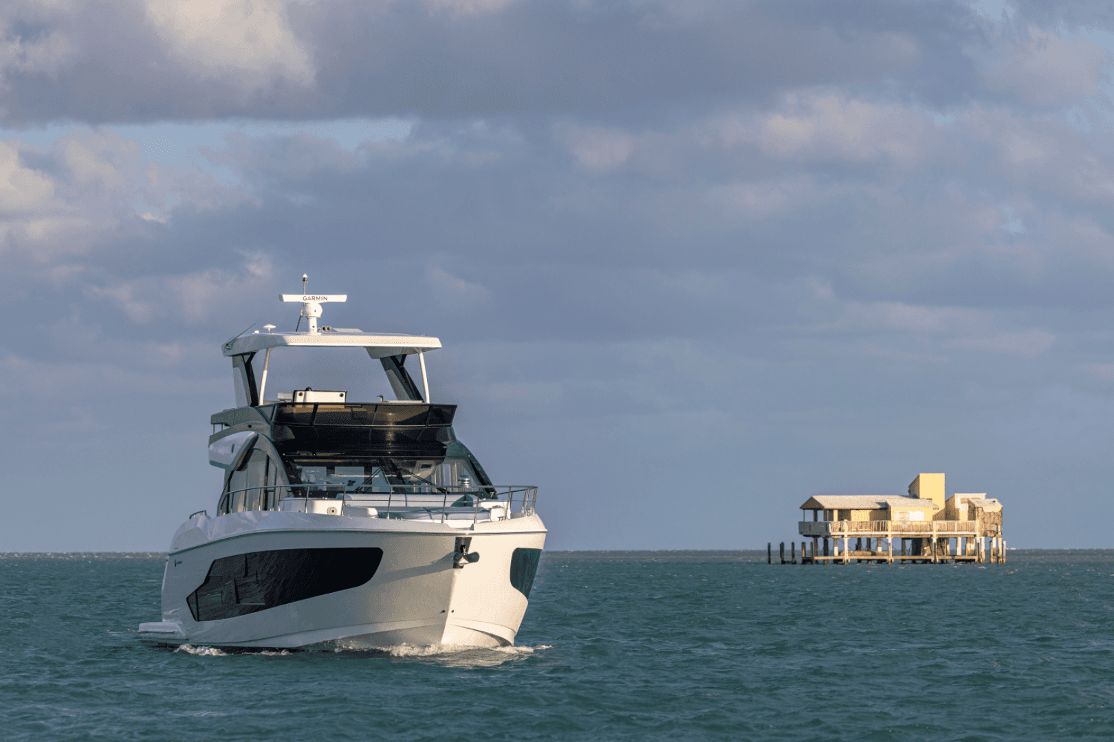2026 Cruisers Yachts 57 FLY - Image 34