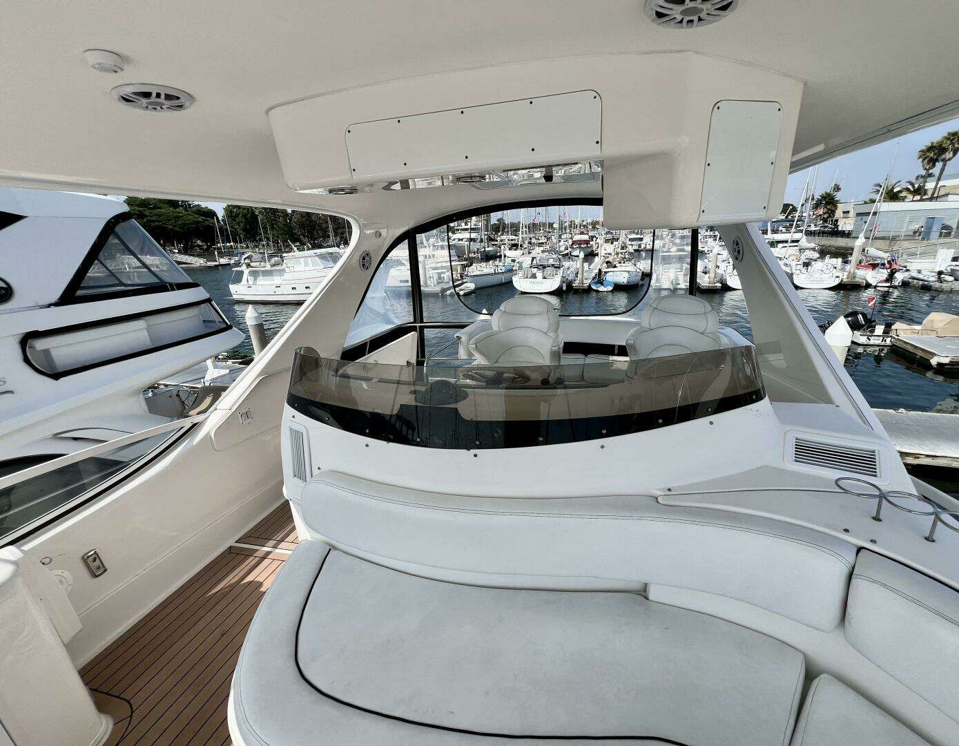 2002 Sea Ray 560 Sedan Cruiser - Image 18
