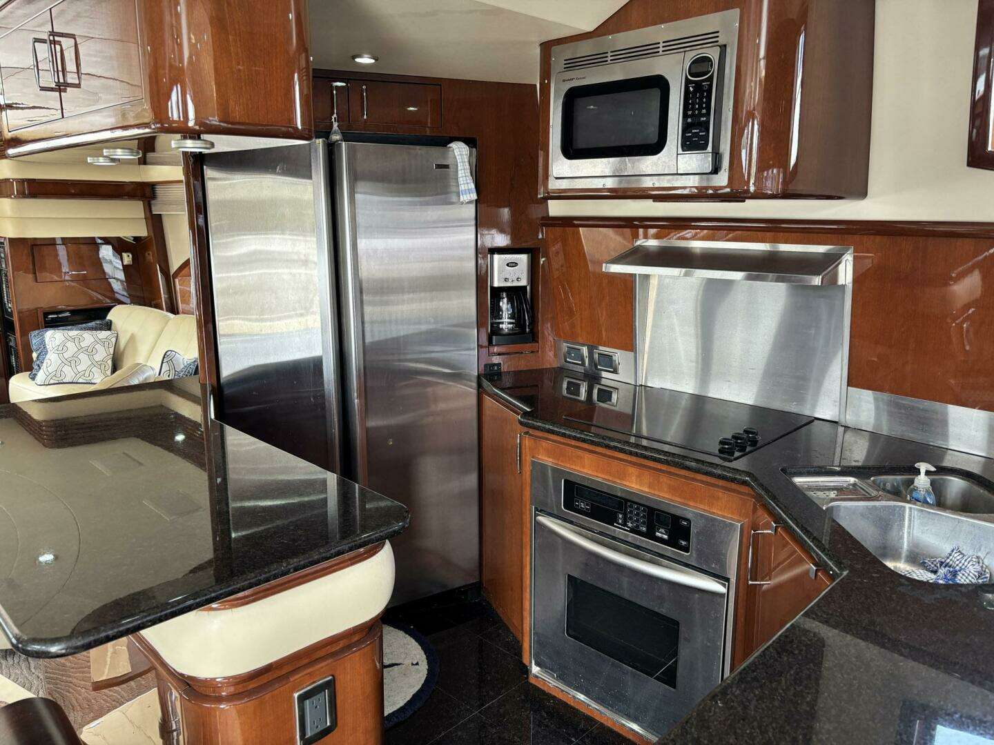 2006 Marquis 65 - Image 16