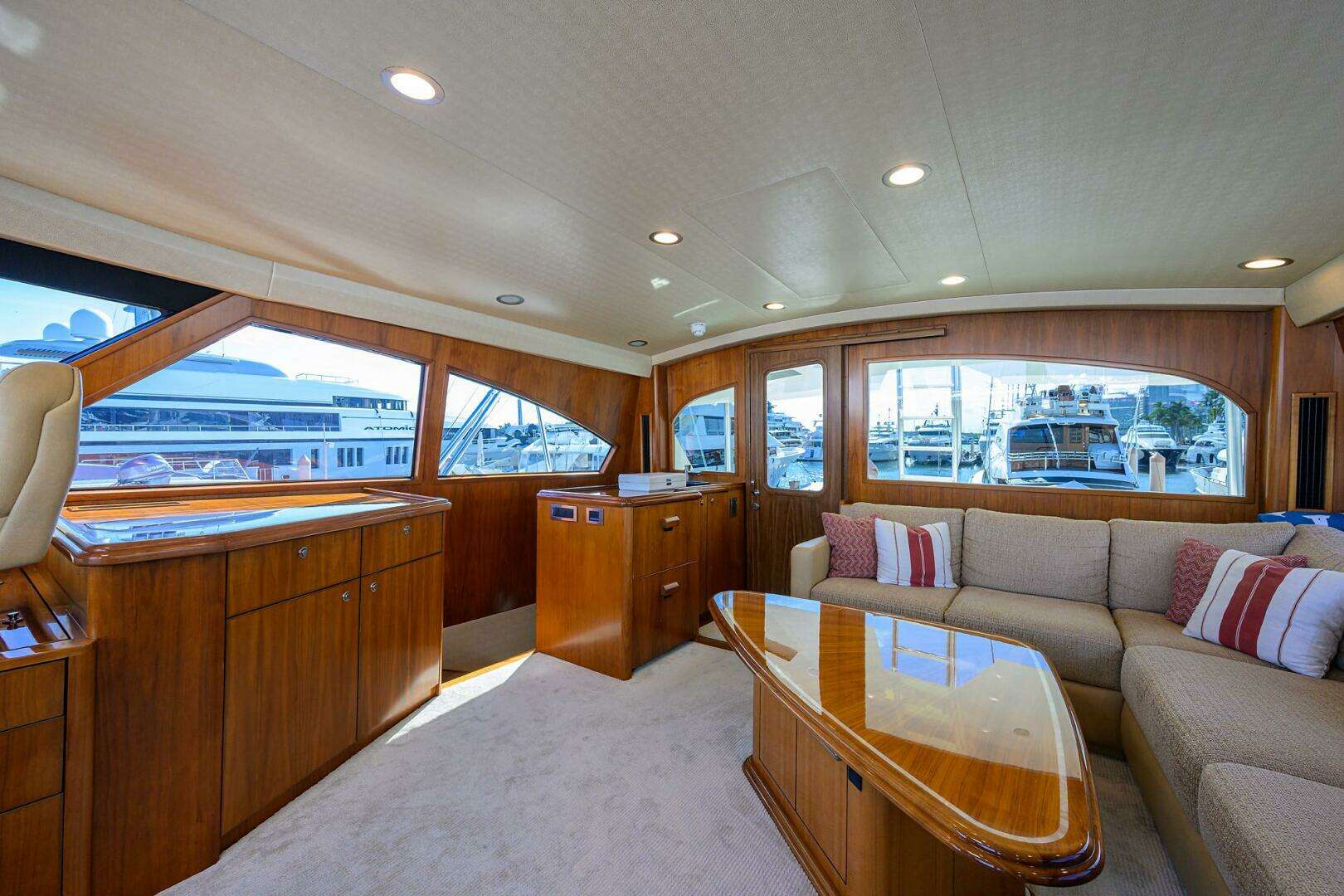 2017 Viking 92 Enclosed Bridge - Image 15