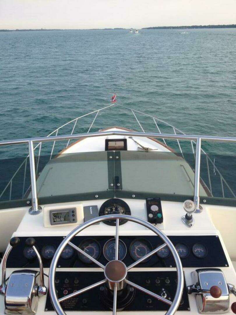 1986 Egg Harbor 40 Motor Yacht - Image 9