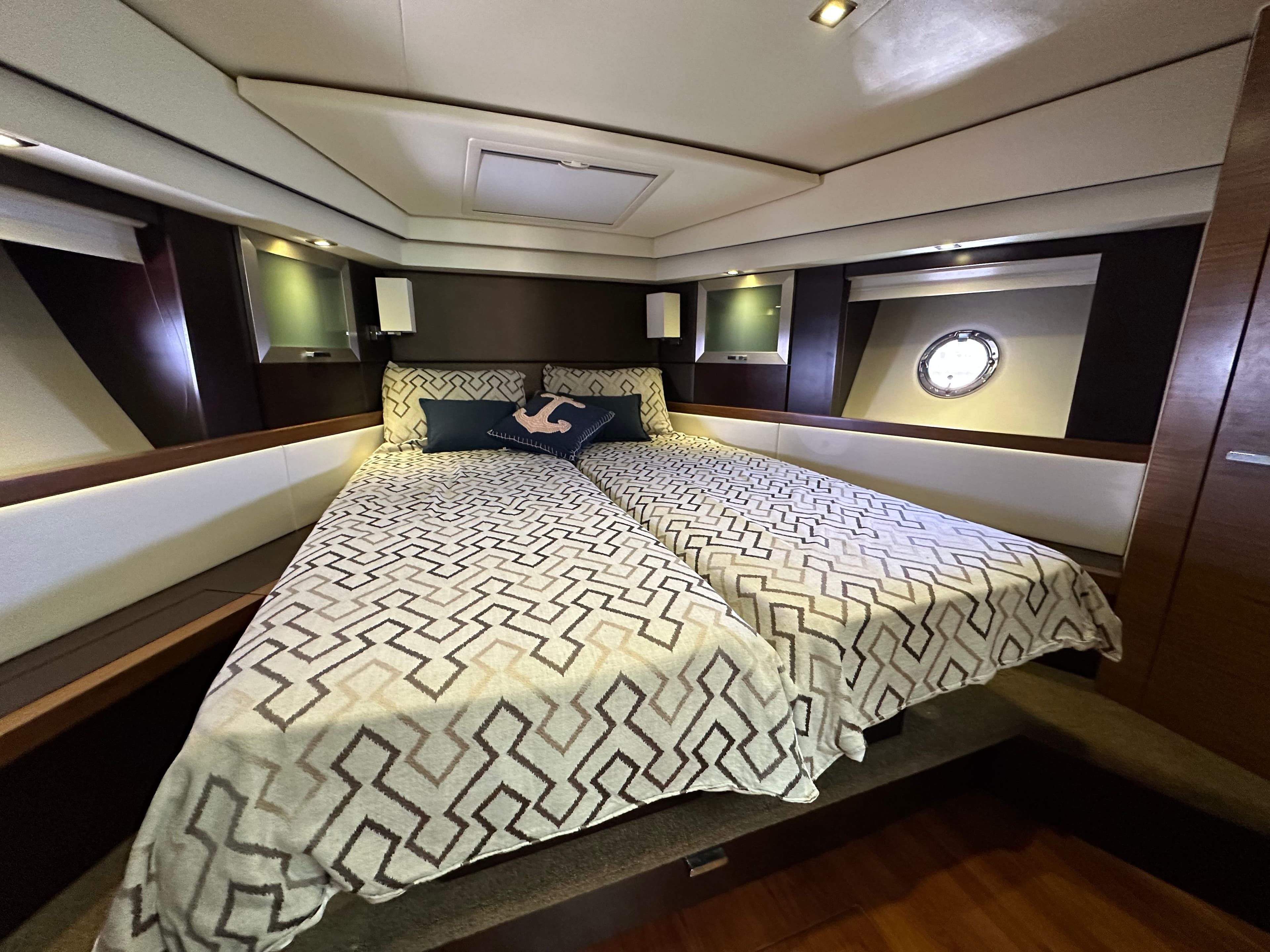 2015 Tiara Yachts 50 Sports Coupe - 11