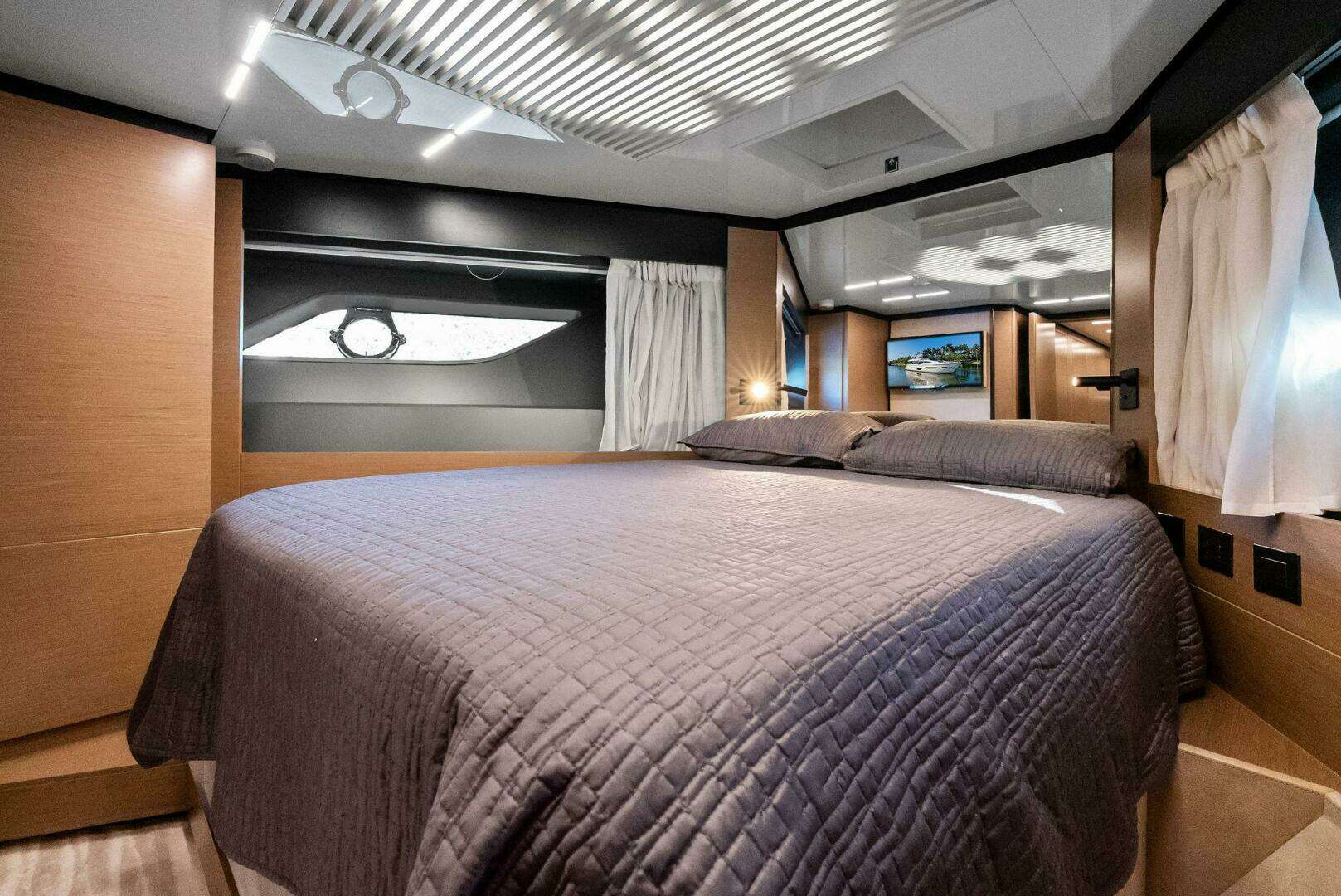 2019 Ferretti Yachts 780 - Image 55