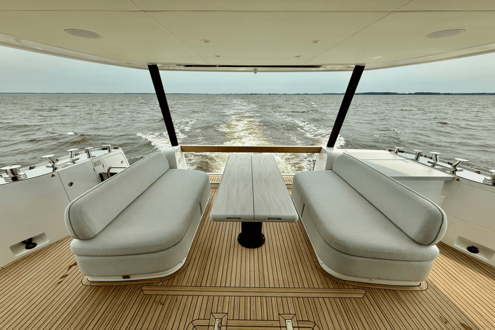 2026 Azimut Magellano 60 - Image 25
