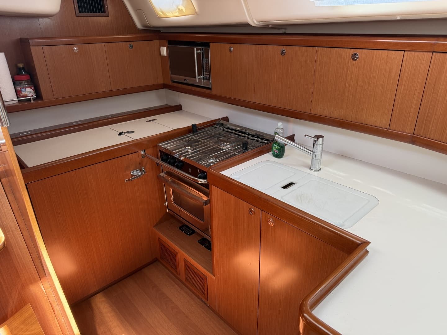 2008 Beneteau Oceanis 43 - Image 34