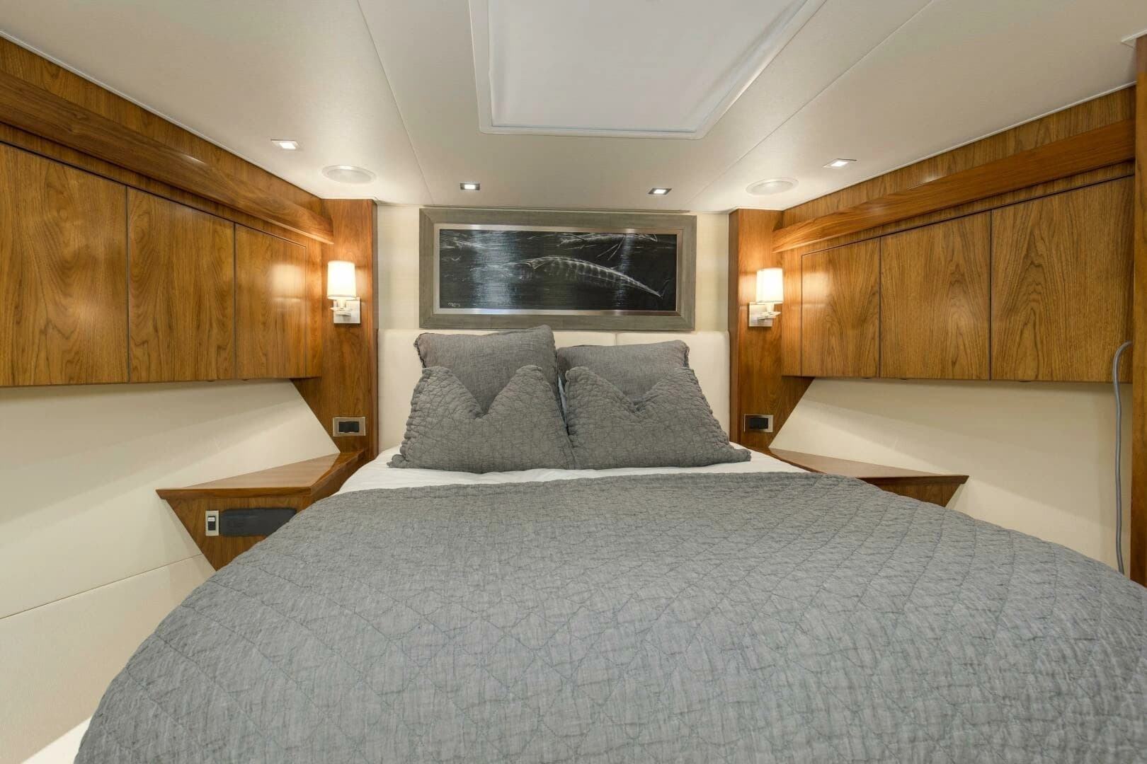 2016 Viking 92 Enclosed Bridge - Image 36