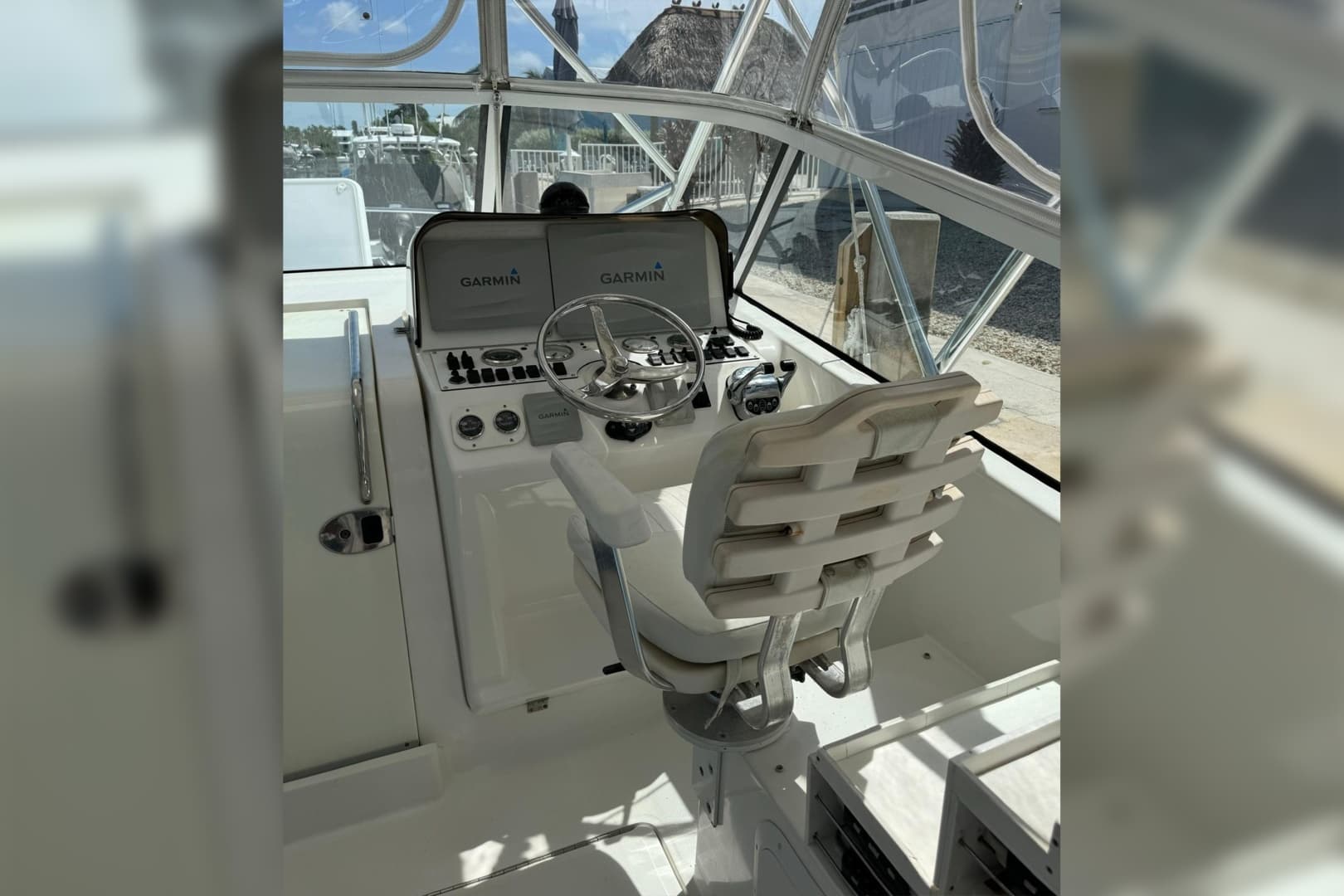 2006 Luhrs 28 Open - Image 8