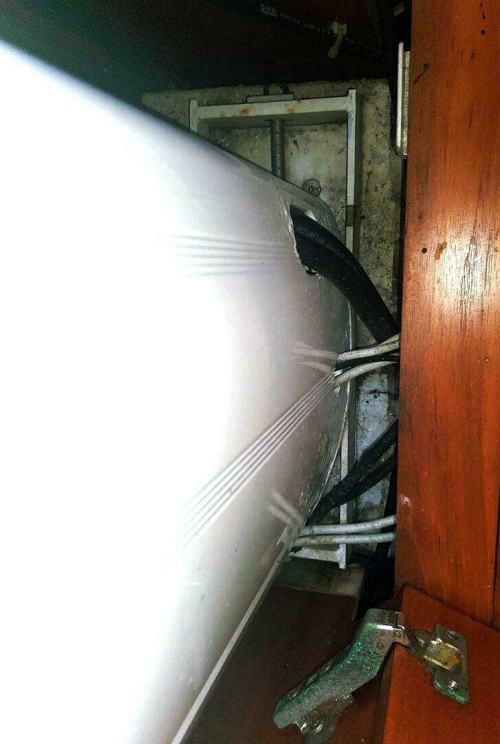 2000 Farr Pilothouse - Image 27
