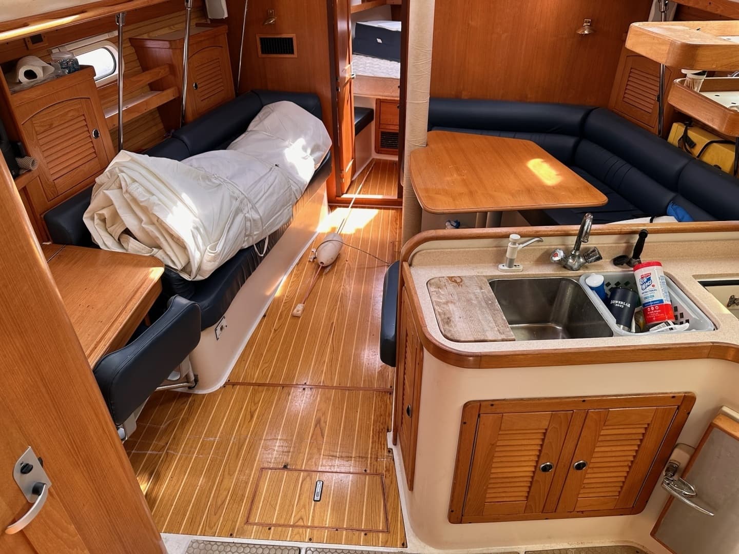 2002 Catalina 400 mkII - Image 22