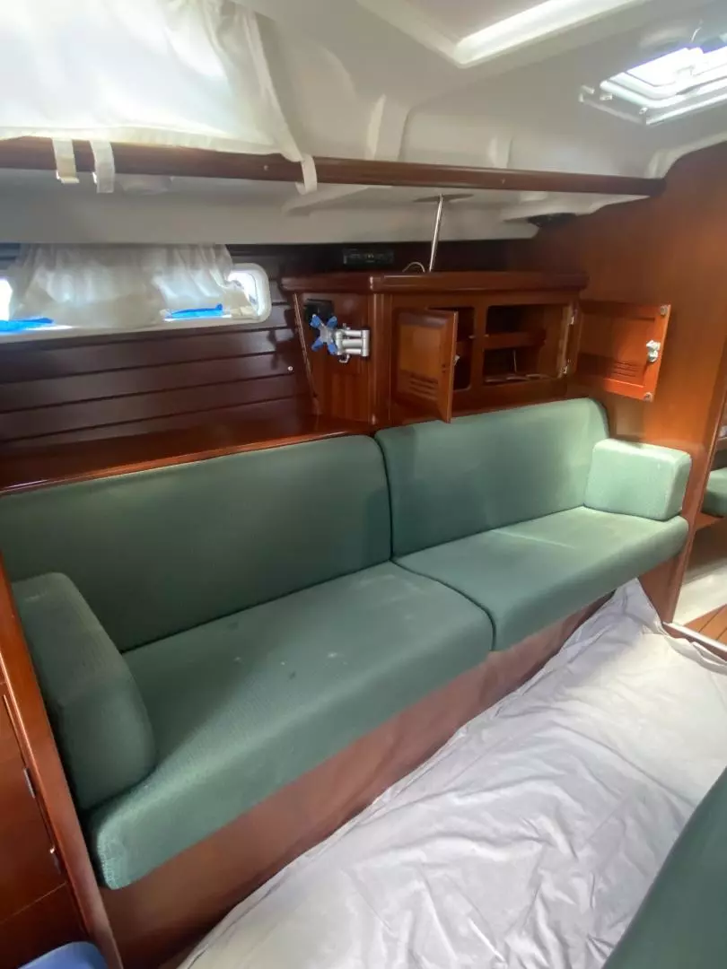 2004 Beneteau 473 - Image 37
