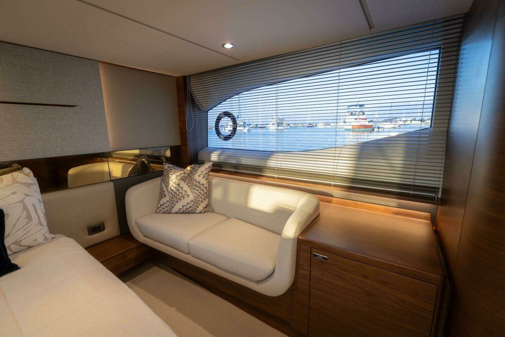 2026 Princess V55 - Image 18