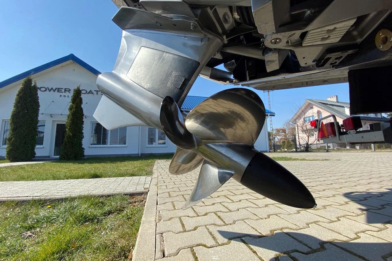 2020 Cobalt R7 Surf boat propeller close-up outside Power Boats building.