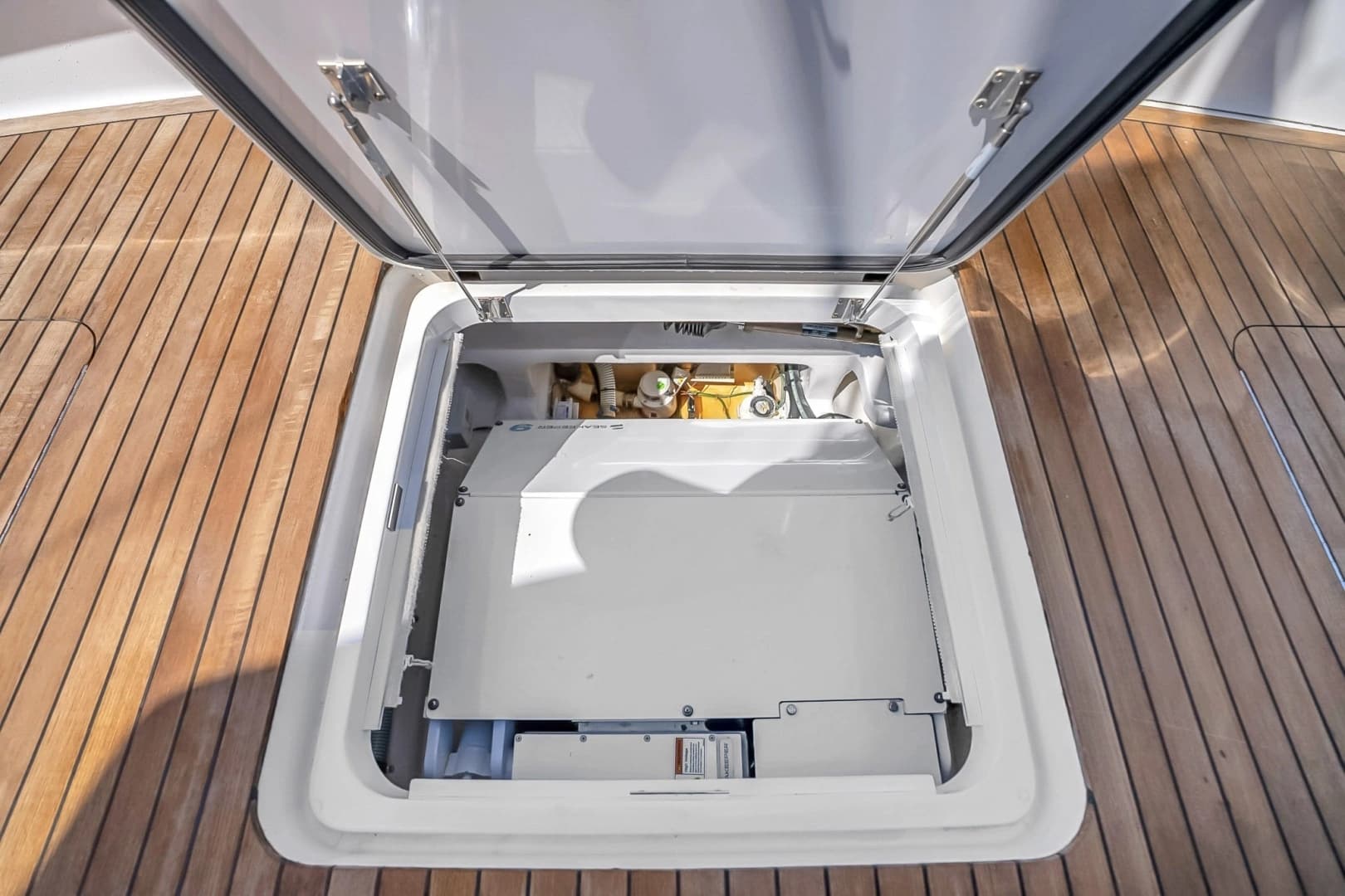 2021 Viking 48 Convertible - Image 41