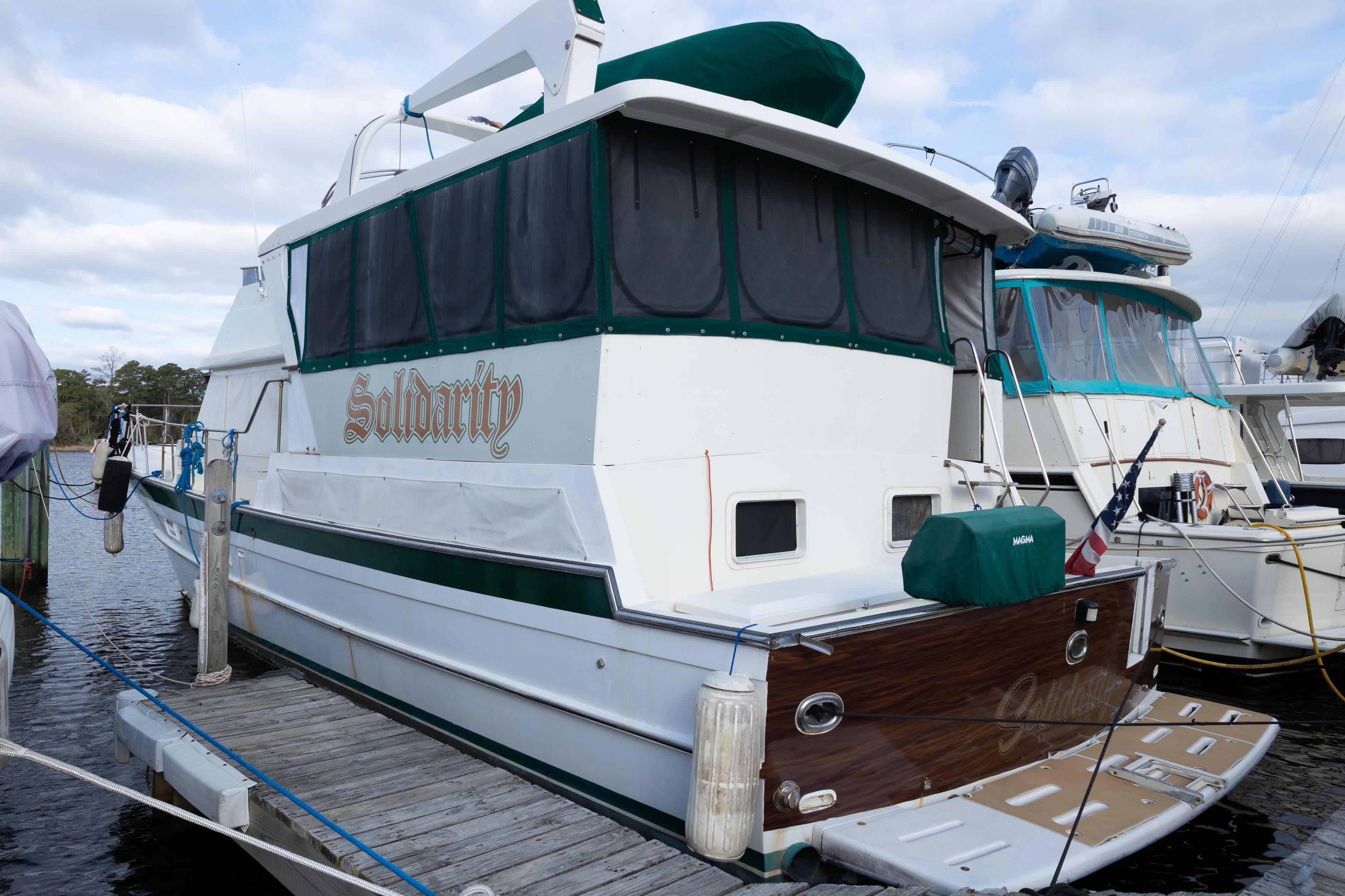 1989 Jefferson Marquessa 52 yacht docked, featuring "Solidarity" name on the stern.
