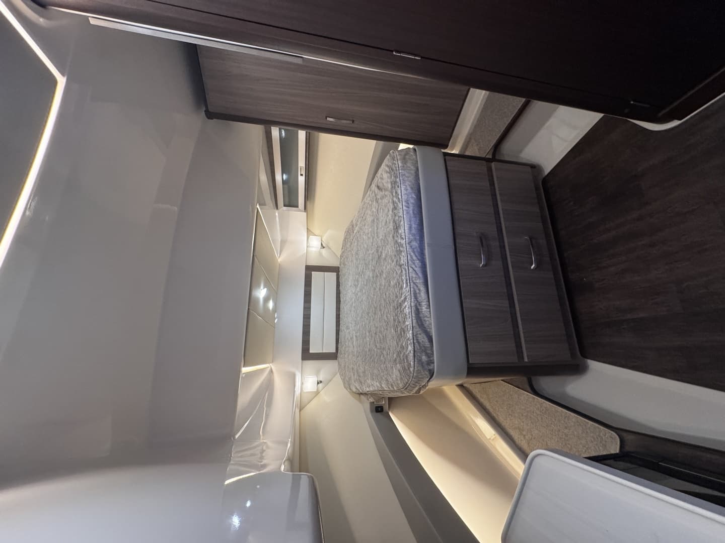 2022 Regal 36 Grand Coupe - Image 27