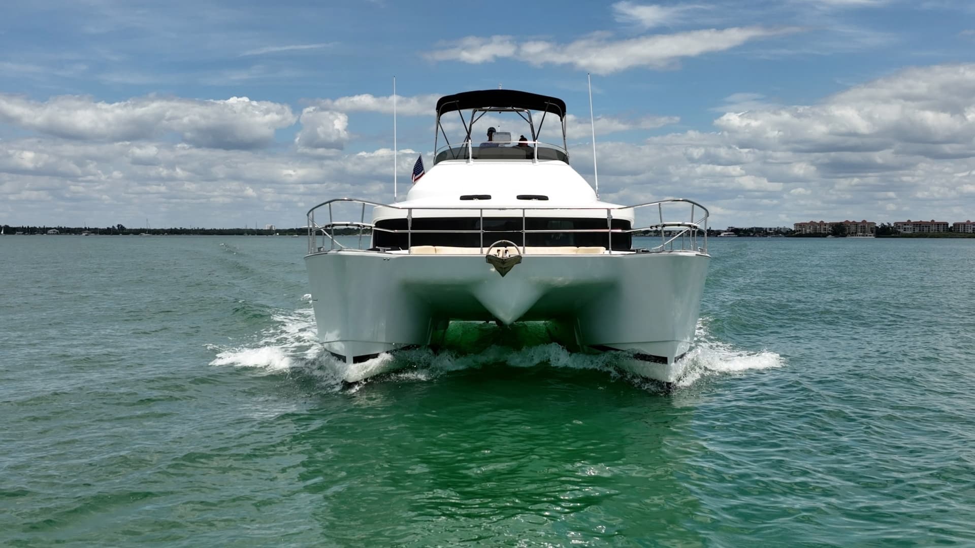 2005 Lagoon Power 43 - Image 6
