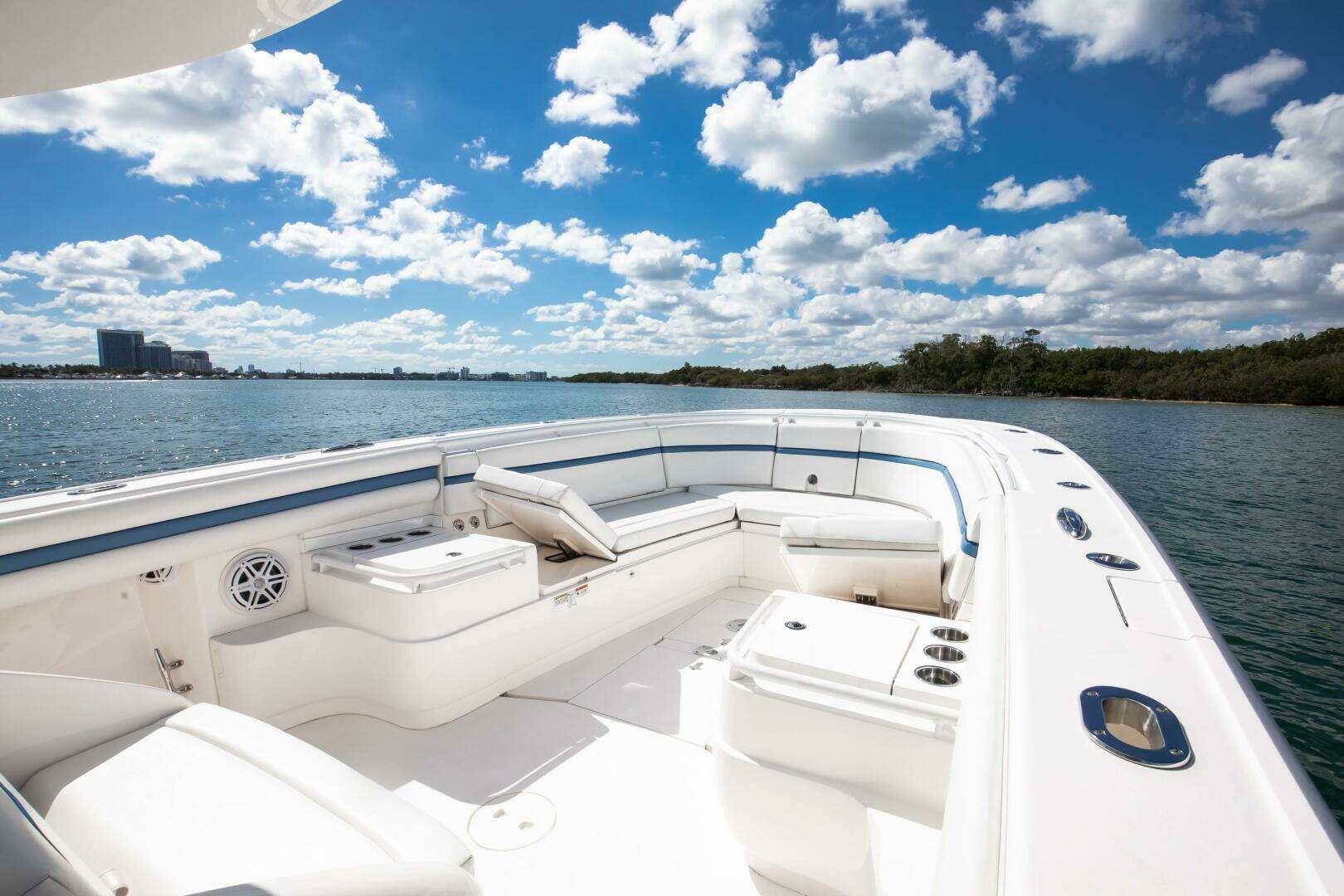 2017 Intrepid 375 Open - Image 8