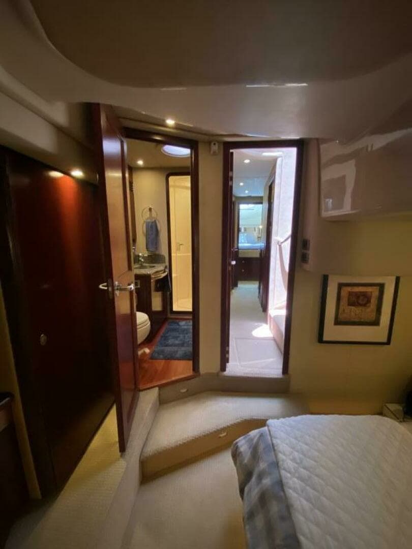 2006 Sea Ray 58 Sedan Bridge - Image 44