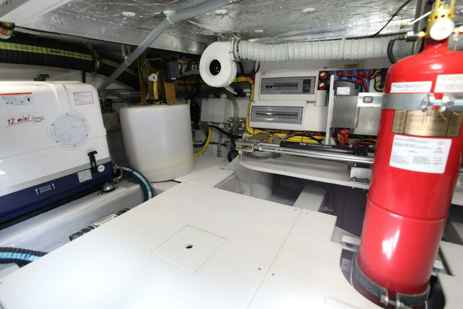 2025 Galeon — - Image 152