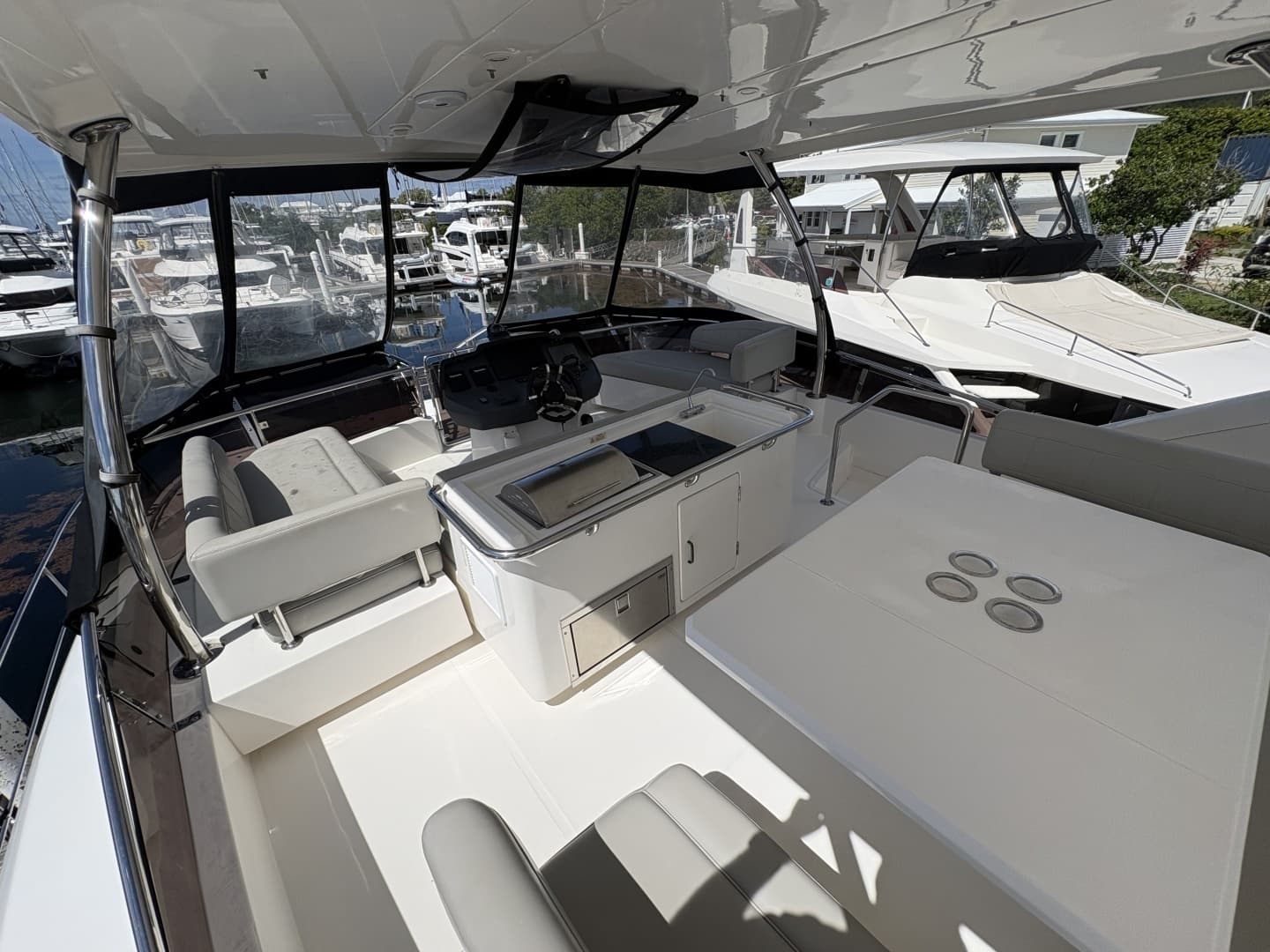 2022 Aquila 44 - Image 8