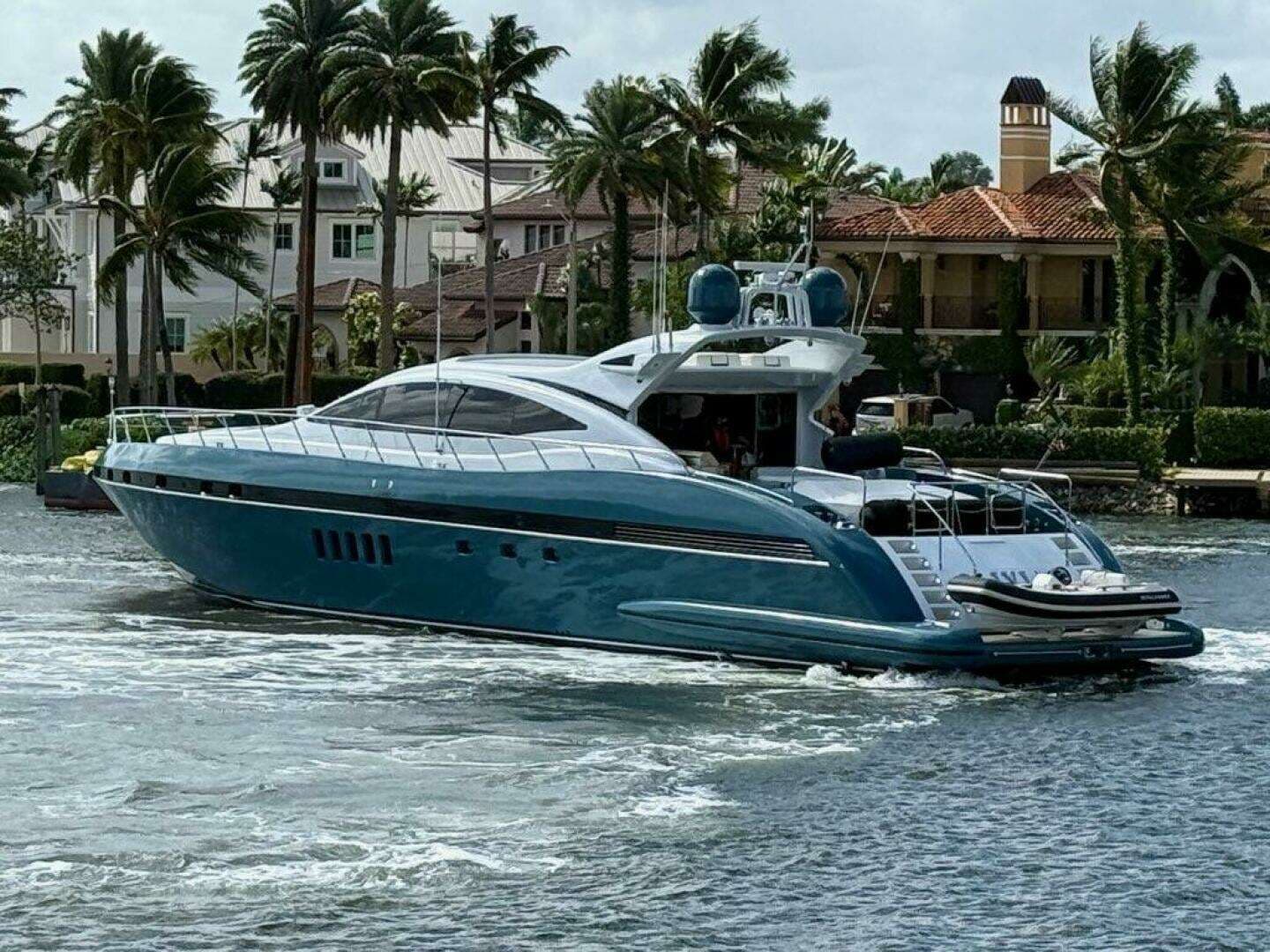 2005 Mangusta 92 - Image 2