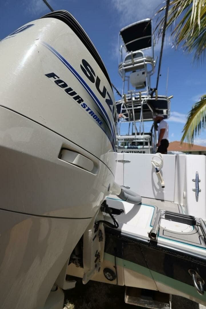 2001 Contender 27 Open - Image 5